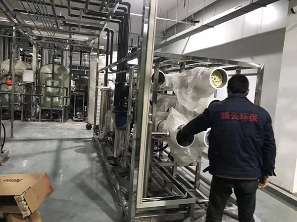 使用超純水設(shè)備要注意哪些問題？
